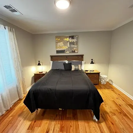 Atlanta Unit 2 Room 2 - Peaceful Weekend Getaway Private Bedroom & Bathroom Exterior photo
