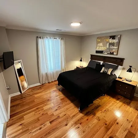 Atlanta Unit 2 Room 2 - Peaceful Weekend Getaway Private Bedroom & Bathroom Exterior photo