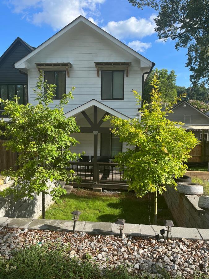 Homestay Unit 2 2 - Peaceful Weekend Getaway Private Bedroom & Bathroom